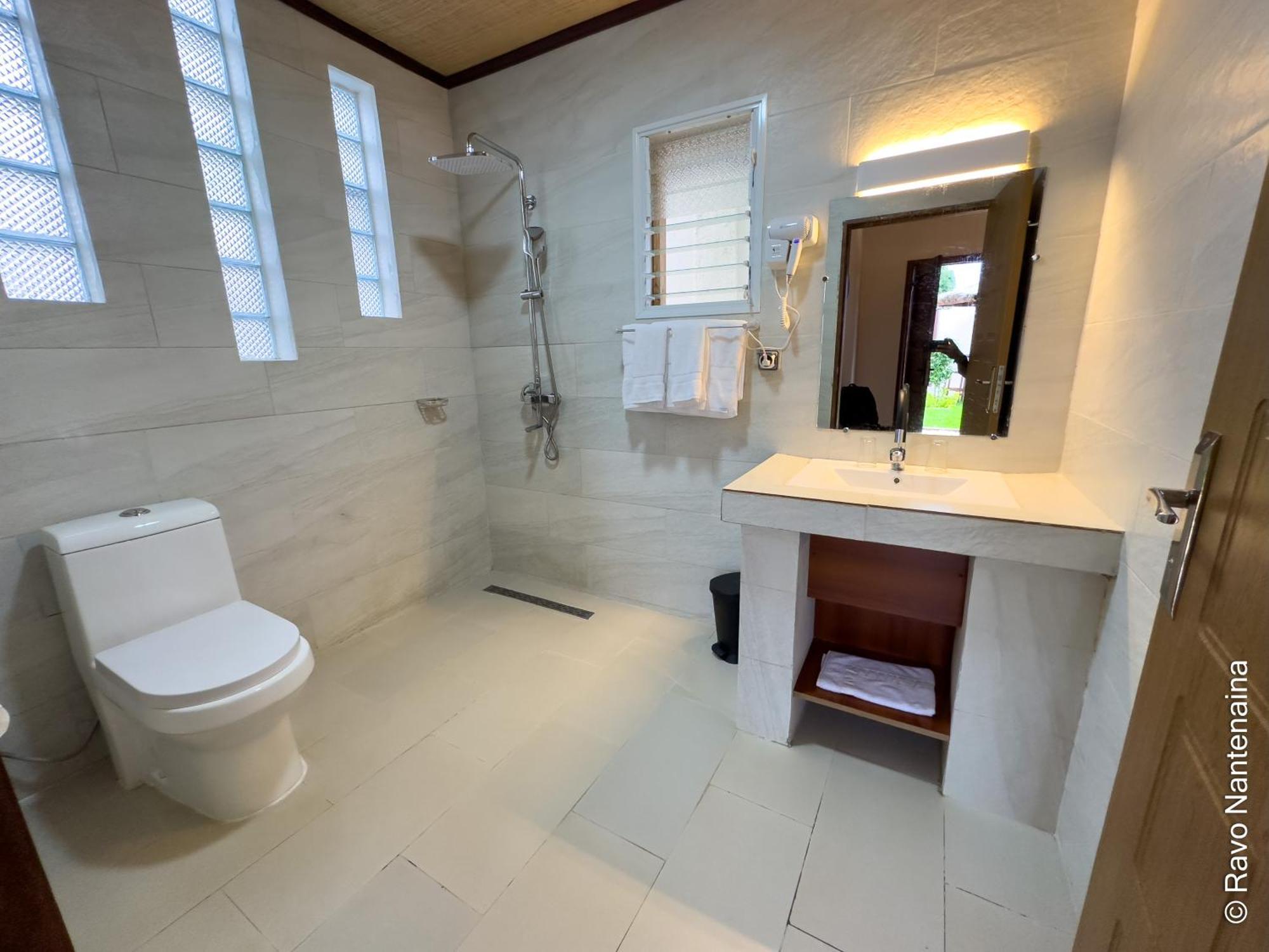 Bira Hotel Antsirabe Bagian luar foto